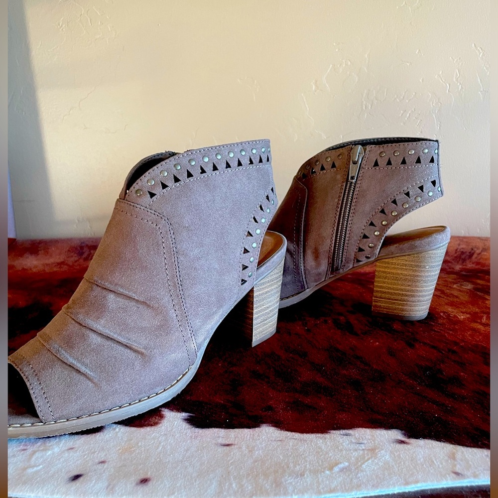 Too Cute Heels